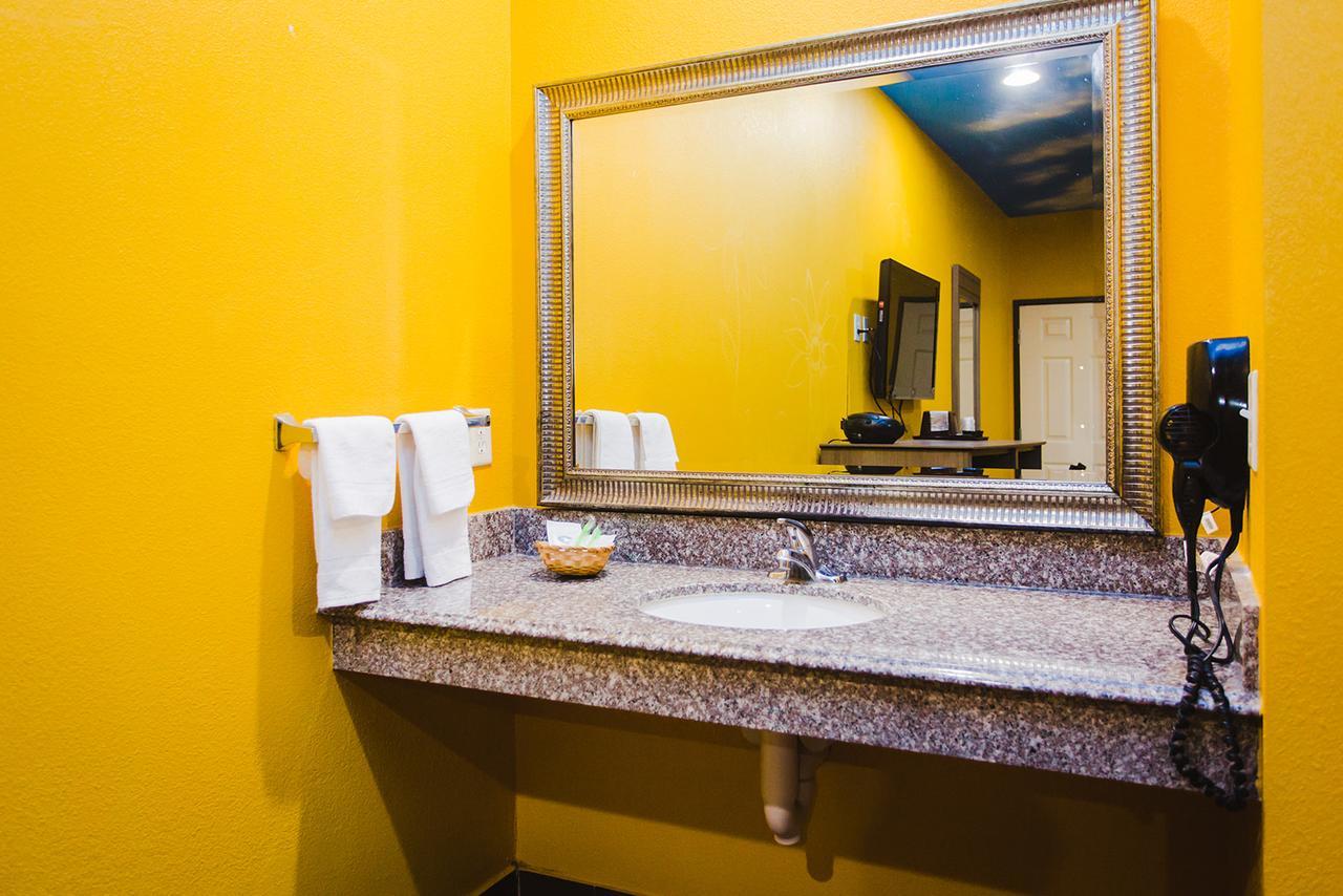 Moonlight Suites - Houston/George Bush Int'L Airport ภายนอก รูปภาพ
